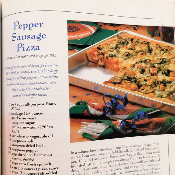 Taste of Homes Holiday and Celebrations Cookbook 2001 HB Thanksgiving Christmas - Picture 7 of 8